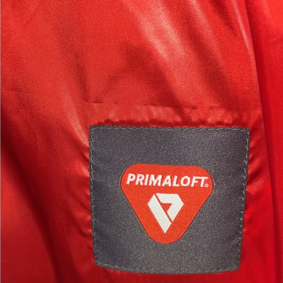 Red Gap Primaloft Vest with Faux Fur Detachable Hood - Picture 5 of 5